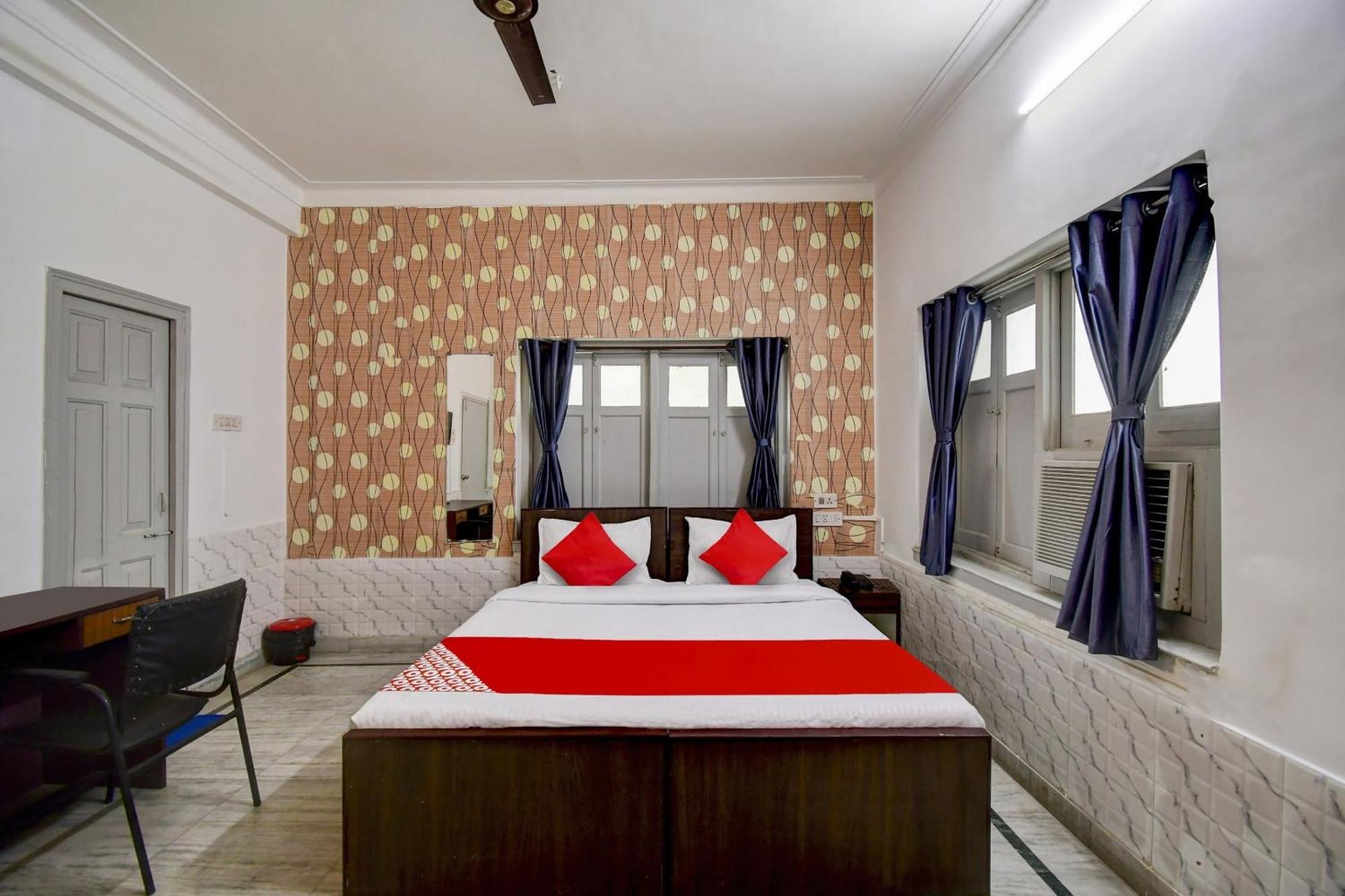 Super Oyo Hotel O Fantasy Stay Vibe Колката Екстериор снимка