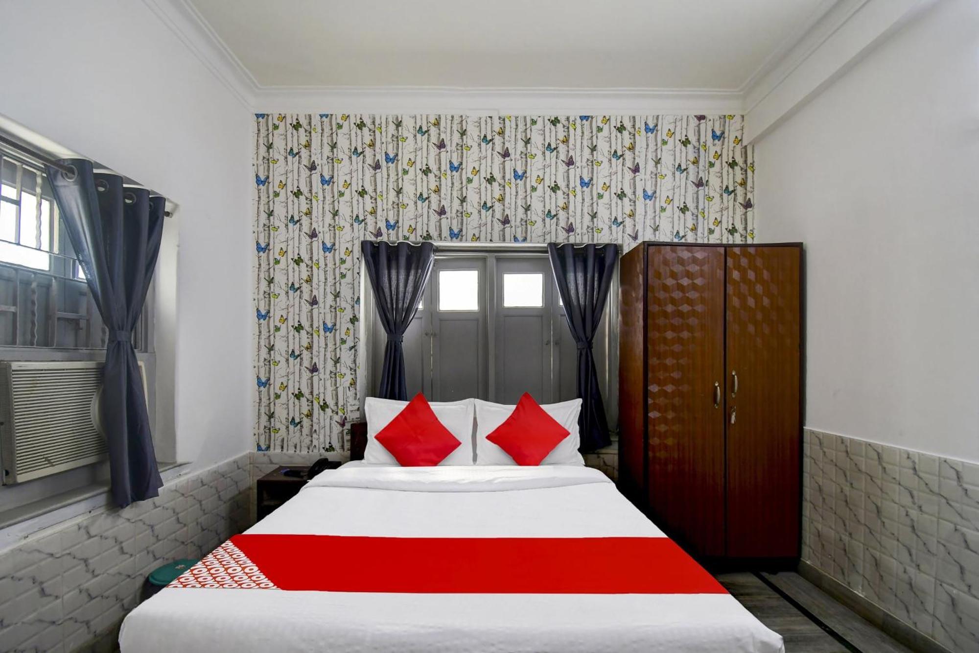 Super Oyo Hotel O Fantasy Stay Vibe Колката Екстериор снимка